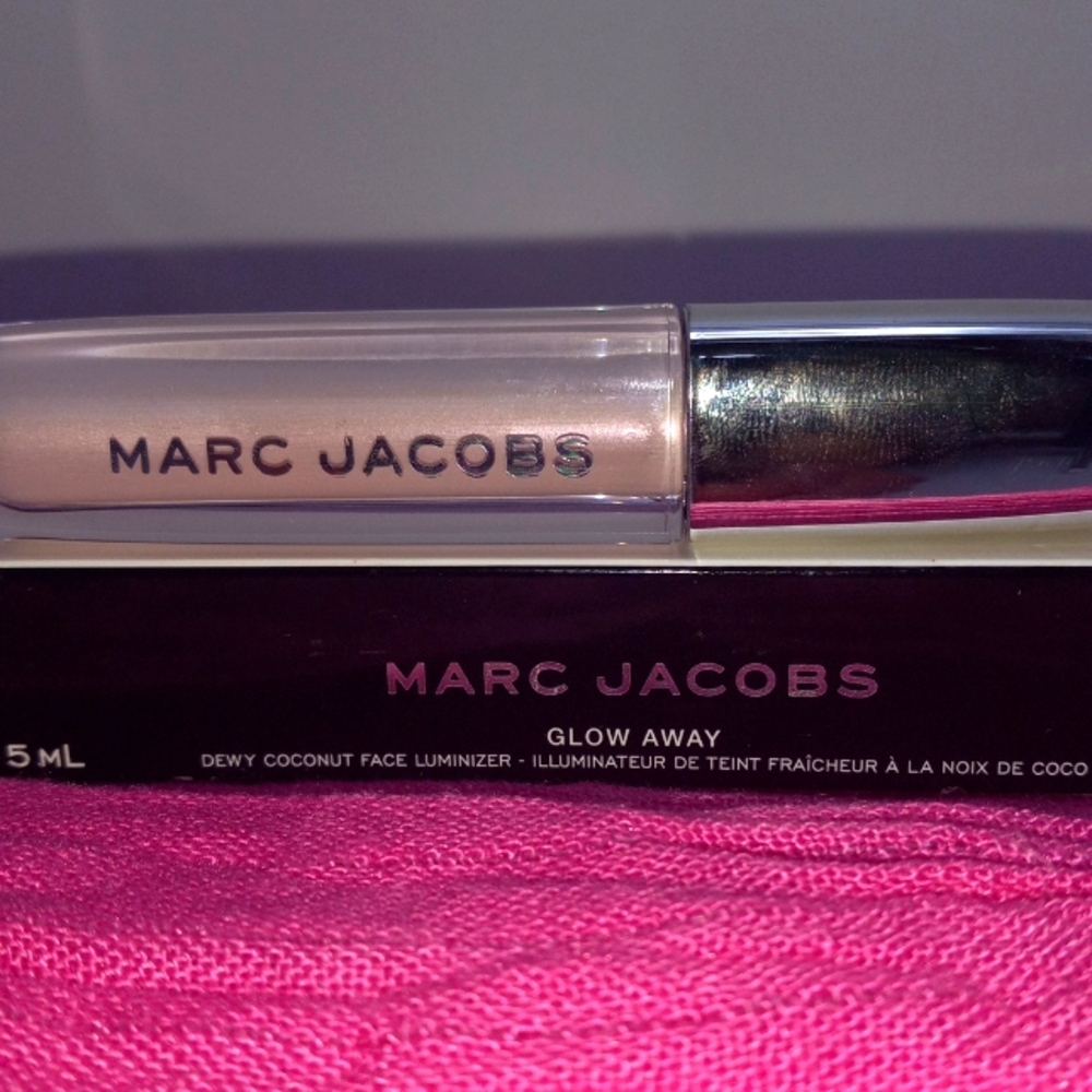 MARC JACOBS GLOW AWAY LUMINIZER MOONLIT